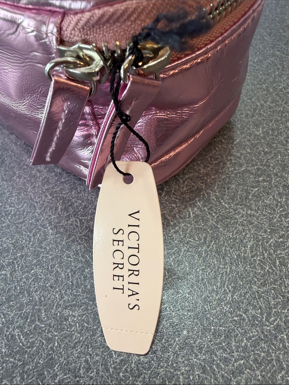 Victoria's Secret Shimmering Rose Pink Travel Pouch - Picture 2 of 4